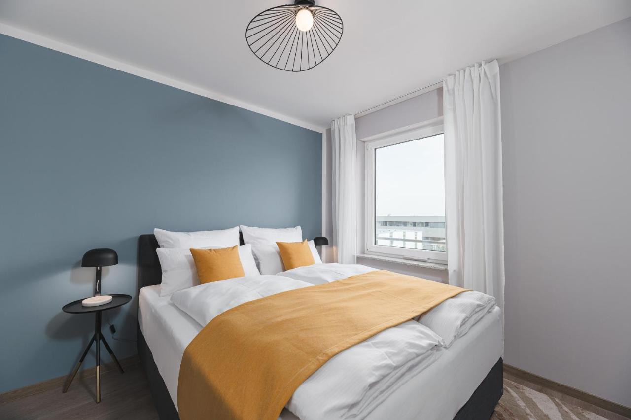 Deluxe 2 Schlafzimmer - Aufzug - Kostenlos Parken - Balkon - Messe Flughafen *