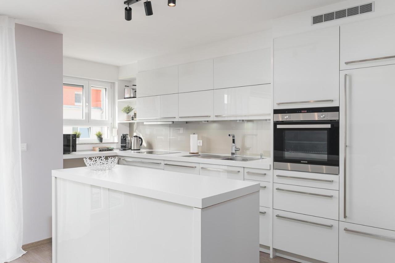 Deluxe 2 Schlafzimmer - Aufzug - Kostenlos Parken - Balkon - Messe Flughafen * Leinfelden-Echterdingen