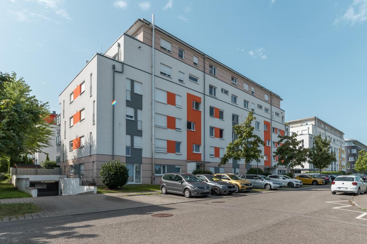 Deluxe 2 Schlafzimmer - Aufzug - Kostenlos Parken - Balkon - Messe Flughafen Apartment *